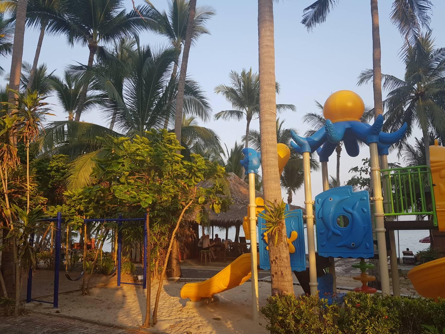 לאמאי ביץ' Astrococo Beach Resort By Coconut Beach מראה חיצוני תמונה